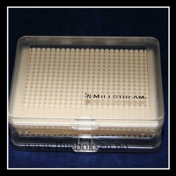 Liten Gjennomsiktig flueboks med Nubbytack  Liten Gjennomsiktig flueboks med Nubbytack